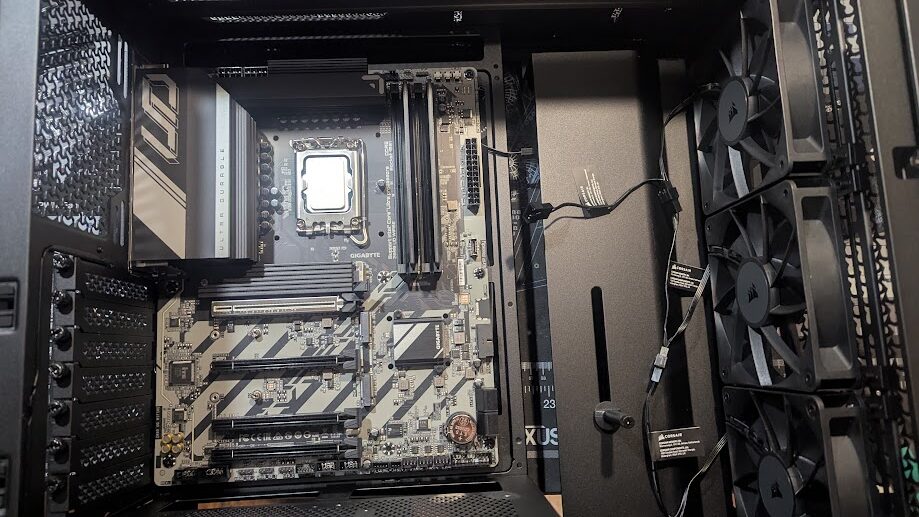 Intel Core Ultra 7 Processor 265 - Image 2